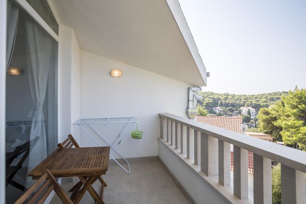 Apartmani Mariela Maslinica Luaran gambar