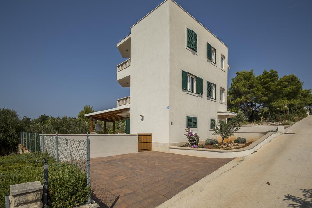 Apartmani Mariela Maslinica Luaran gambar