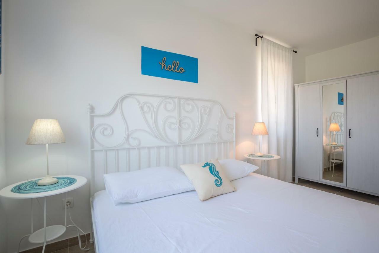 Apartmani Mariela Maslinica Bilik gambar