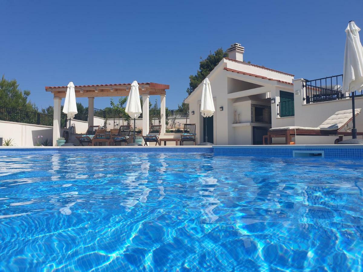 Apartmani Mariela Maslinica Luaran gambar